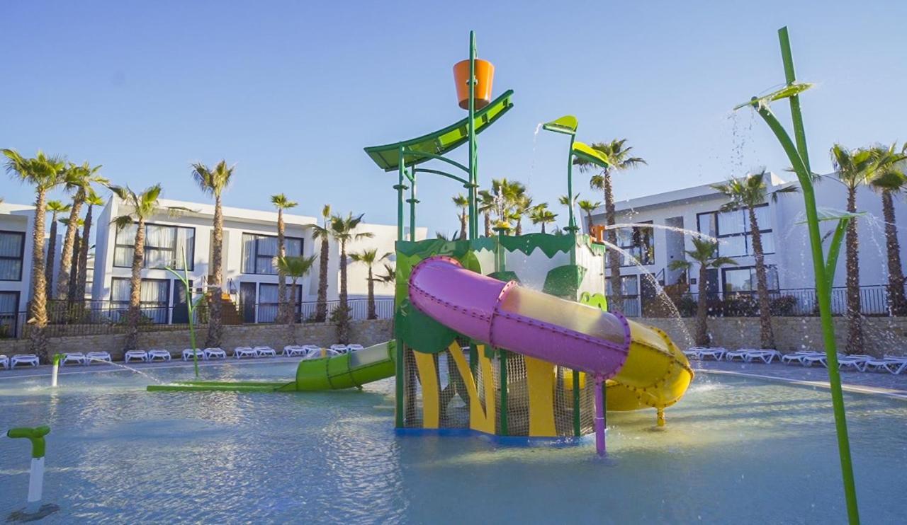 Alannia Salou Hotel Exterior photo