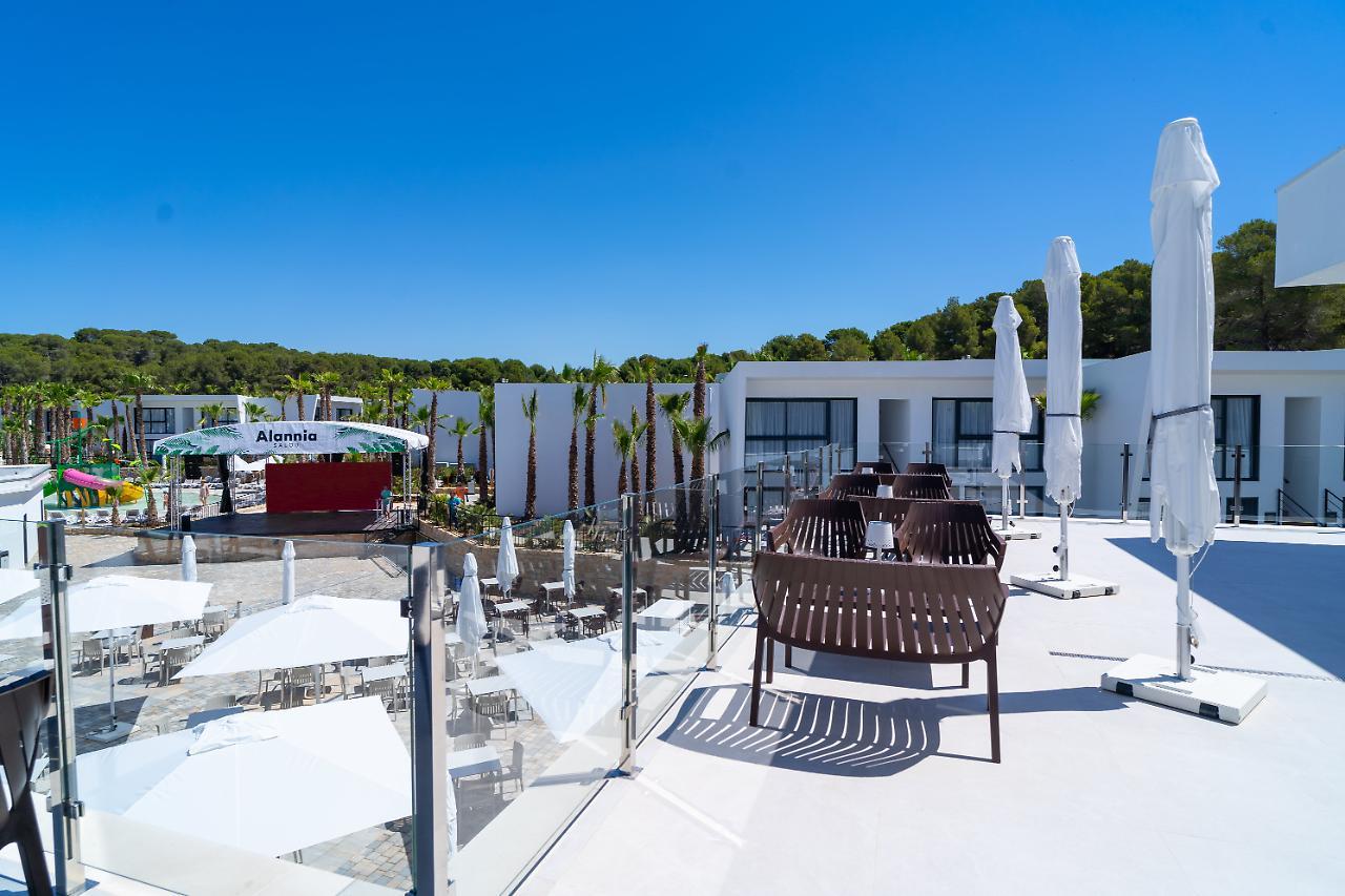 Alannia Salou Hotel Exterior photo